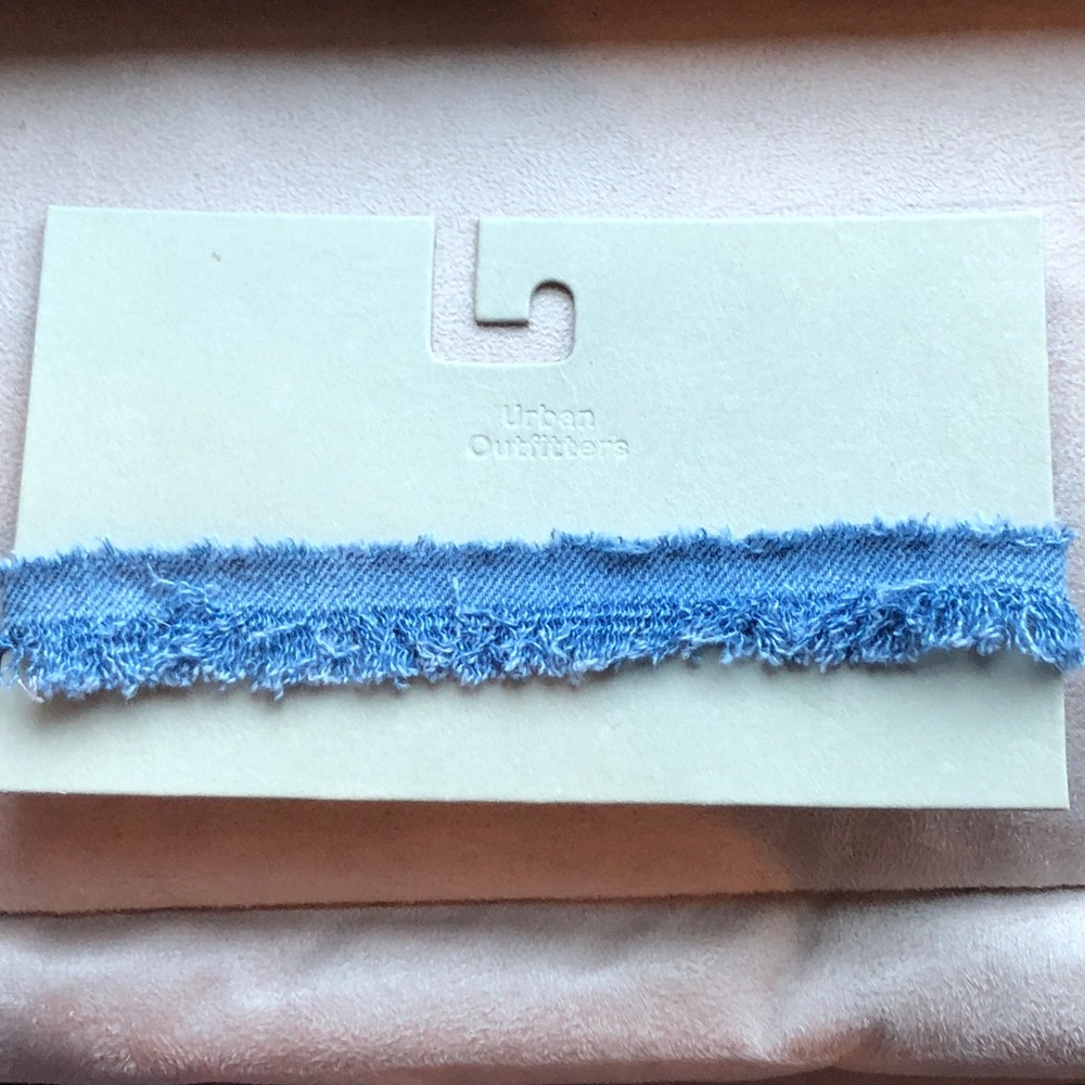Urban Outfitters Choker